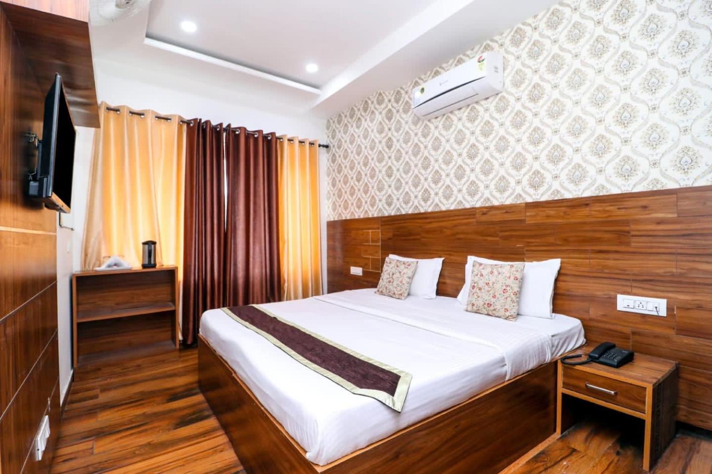 Patiāla Hotel Fusion מראה חיצוני תמונה